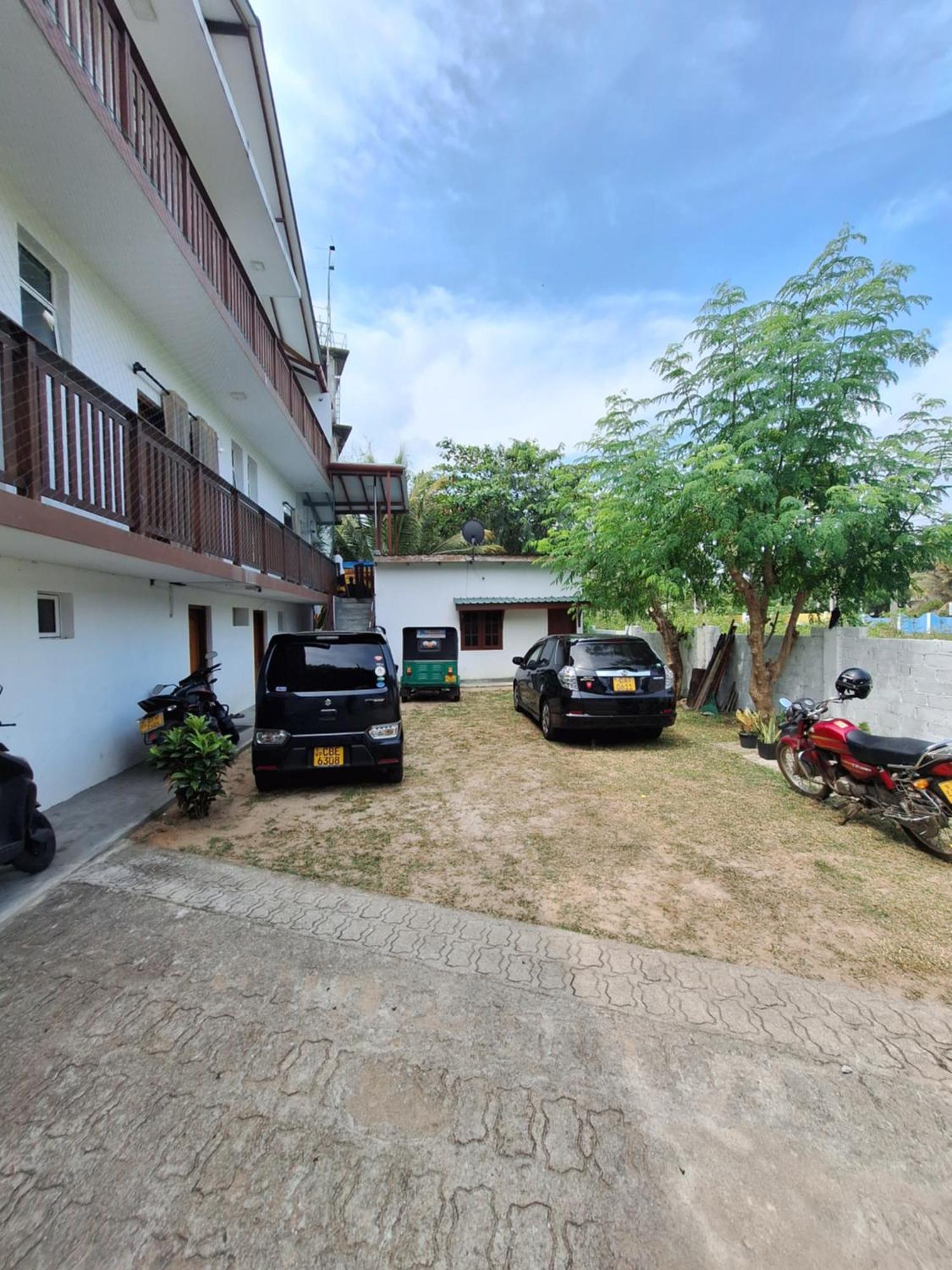 Baden Beach Hotel Kalkudah  Exterior foto